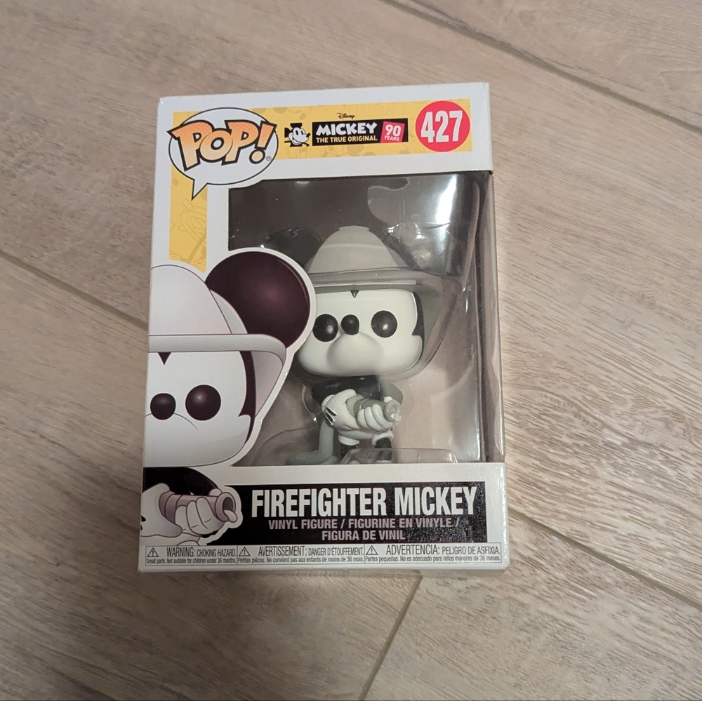 Funko pop Firefighter Mickey Vinyl Figure
